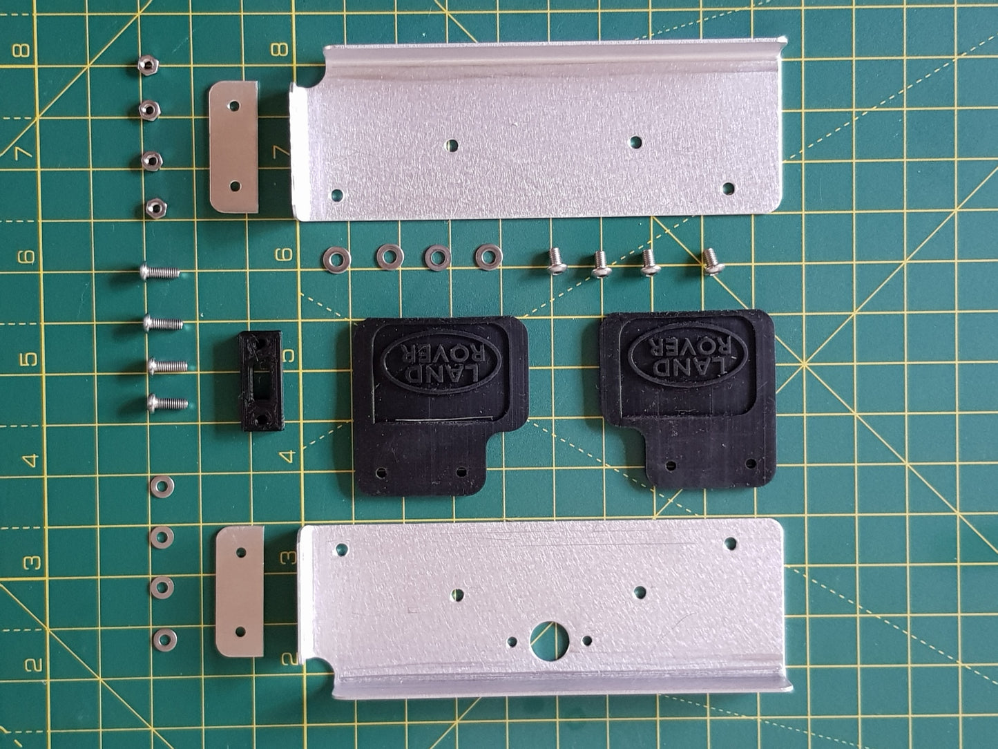 Tamiya Defender 90 CC-01 Front mud flap kit 2.