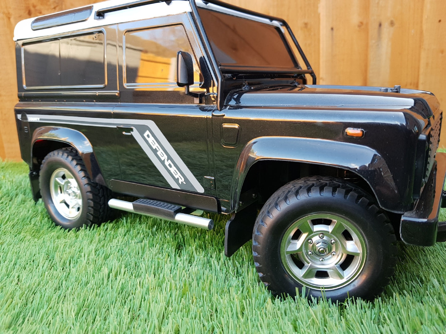 Tamiya Defender 90 CC-01 Front mud flap kit 2.