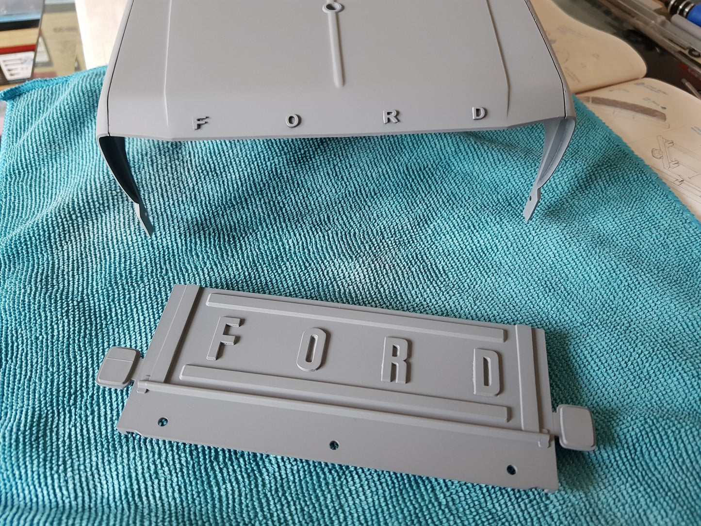 Tamiya Blackfoot To Ford Ranger XLT mod kit.