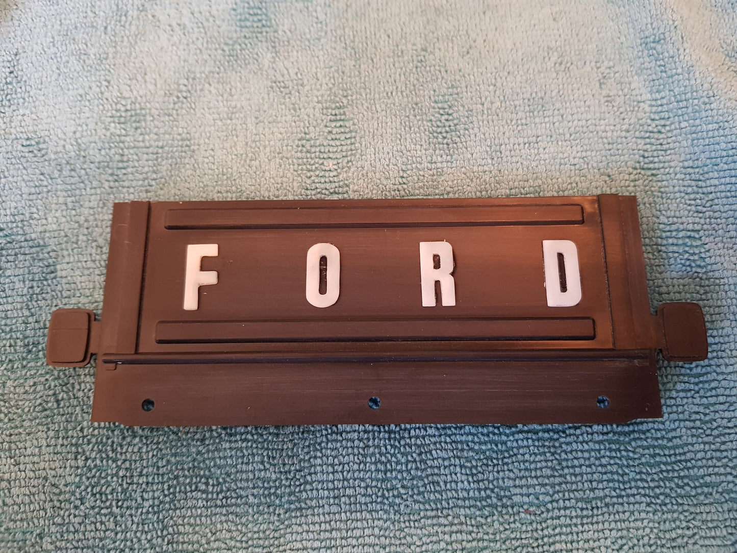 Tamiya Blackfoot To Ford Ranger XLT mod kit.